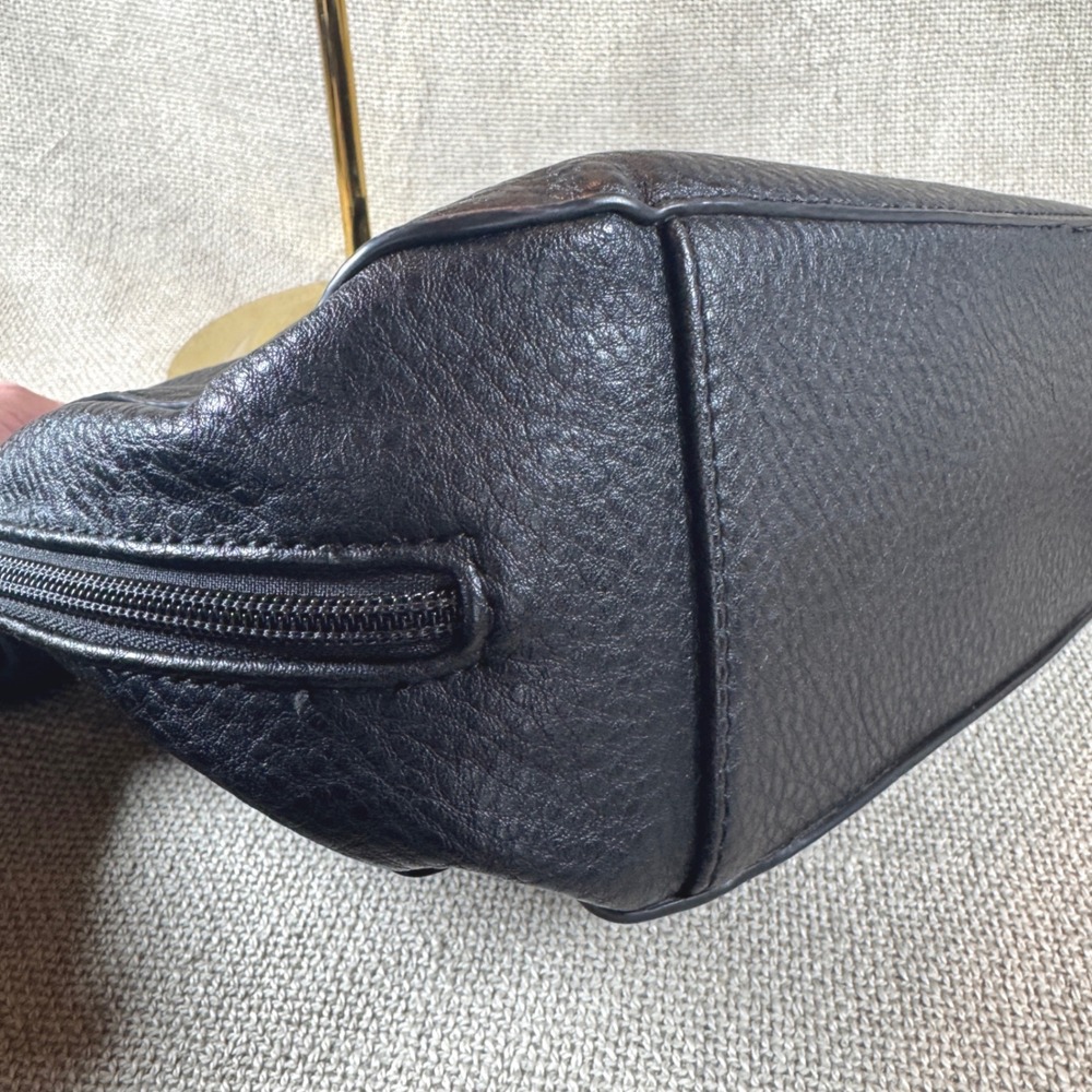 Lady Conceal Leather Concealed Carry Shoulder Bag - Picture 12 of 16